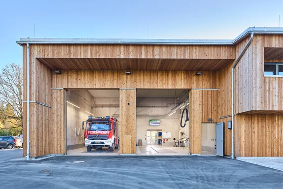 35_Eder-Holzbau_Projekt Feuerwehr Maising.jpg
